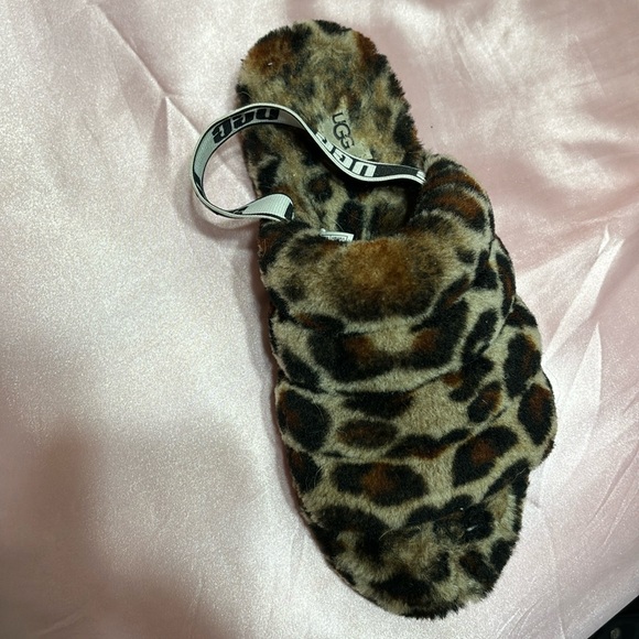 Ugg Cheetah Print🐆 🩷(Size 11) - Picture 1 of 4